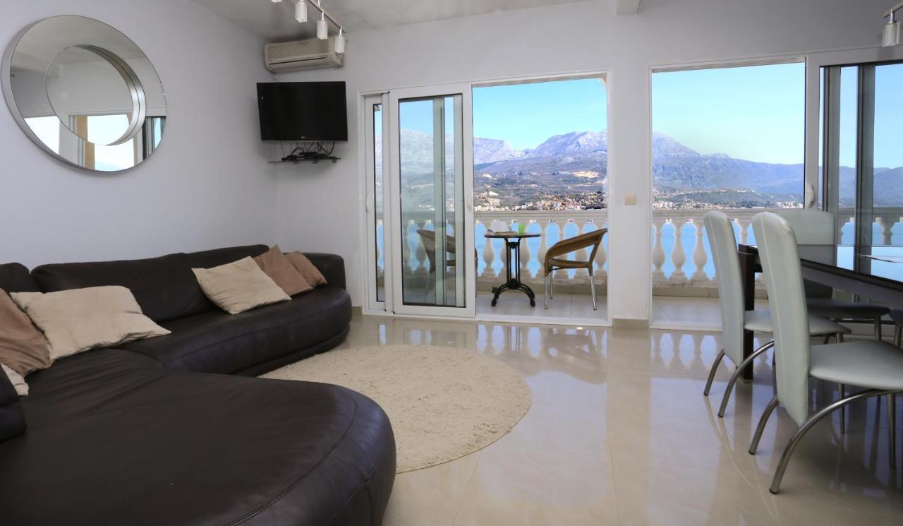 Mountain Bay Views Apartments ニーヴィツェ エクステリア 写真